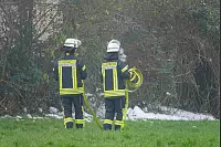 Die Kräfte kämpften noch mit kleineren Glutnestern. - © Paul Brinkmann