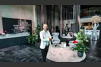 Tino J. Röse ist der Kopf von "emotions4life". Vor 15 Jahren gründet er das Unternehmen und arbeitet sich Jahr für Jahr immer weiter an die Spitze seiner Branche hoch. - © Daniel Salmon