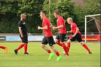 Trainingsauftakt der SpVgg Bad Pyrmont, dem neuen Klub von David Odonkor. Der 33-Jährige unterzeichnete beim niedersächsischen Landesligisten einen Zweijahresvertrag bis 2019. - © Niklas Böhmer
