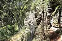 Wandern zum Lippischen Velmerstot und am Silberbach entlang. - © Janet König