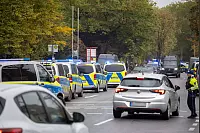 Wegen eines Messerangriffs auf eine Schülerin war die Polizei am Paderborner Westfalen-Kolleg im Großeinsatz. - © Niklas Tüns