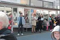 Die Zuschauer in Oerlinghausen haben Spaß. - © Karolina Schmidt