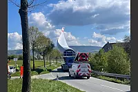 Die Rotorblätter werden angeliefert. - © Silke Buhrmester