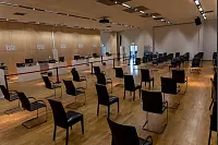So sieht es im Impfzentrum Lippe aus. - © Jannik Stodiek