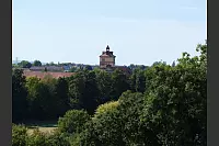 Der Lippische Feuerwehrverband feiert sein 150-jähriges Bestehen mit einem Familientag am Feuerwehrausbildungszentrum Brake. Der 30 Meter hohe Feuerwehrturm, in dem die Löschschläuche nach dem Einsatz getrocknet werden, bietet einen exklusiven Ausblick. - © Thomas Krügler