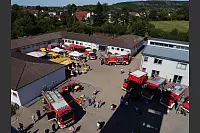 Der Lippische Feuerwehrverband feiert sein 150-jähriges Bestehen mit einem Familientag am Feuerwehrausbildungszentrum Brake. Der 30 Meter hohe Feuerwehrturm, in dem die Löschschläuche nach dem Einsatz getrocknet werden, bietet einen exklusiven Ausblick. - © Thomas Krügler