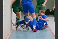 Jerxens Nico Laubinger macht an der Bande keine Kompromisse. - &copy; J&ouml;rg Hagemann