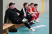 Beim Post-TSV Detmold gehen die Spieler &uuml;ber die Matte um sich den richtigen Grip zu holen. - &copy; J&ouml;rg Hagemann