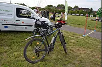 WAVE-TROPHY 2016 - Größte E-Automobilrallye tankt in Dörentrup auf.
Weltrekord mit den meisten zeitgleich aufgeladenen Elektrofahrzeugen mit erneuerbaren Energien geschafft. Viele verschiedene E-Fahrzeuge wurden präsentiert. - © Tanja Watermann