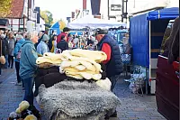 Der Bruchmarkt hat zwei Tage lang in die Lemgoer Innenstadt gelockt. - © Nicole Ellerbrake
