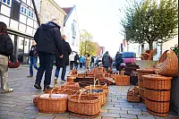Der Bruchmarkt hat zwei Tage lang in die Lemgoer Innenstadt gelockt. - © Nicole Ellerbrake