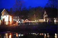 Der Museumsadvent im LWL-Freilichtmuseum Detmold erweist sich einmal mehr als Publikumsmagnet. - © Nicole Ellerbrake