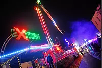 Bunte Lichter, viele Leckereien und schwungvolle Karusselfahrten - das ist die Andreasmesse 2025 - © Nicole Ellerbrake