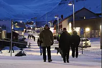 Ein Blick in den Ort &ndash; das Leben geht ganz normal weiter. - &copy; Simone Fl&ouml;rke