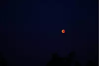 Blutmond &uuml;ber Velmerstot - &copy; Joel Br&ouml;ker