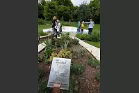 LZ-Leser besuchen die Detmolder Duftmanufaktur Taoasis. - &copy; Bernhard Preuss