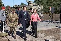 Deutsch-Britisches Ministertreffen - Ursula von der Leyen in Augustdorf - © Bernhard Preuß
