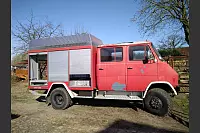 Vorher: So sah der Feuerwehrwagen aus, bevor er umgearbeitet wurde von seinem ersten Besitzer. - © Lena Kley