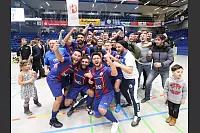 2019: Vor der Rekordkulisse von 3800 Zuschauer setzt sich der TBV Lemgo im Endspiel nach einem Krimi durch. 4:4 hieß es nach regulärer Spielzeit, erst nach zwölf Neunmetern nach dem Spiel (weitere zwei gab es während der Begegnung) war der TSV Horn geschlagen. Als besten Spieler des Turniers zeichnete die LZ Zalem Özmen vom TBV aus. - © Paul Cohen