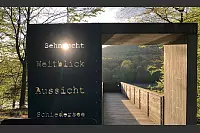 Rundwanderweg um den Schiedersee. - &copy; Silke Buhrmester