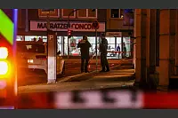 An der Rennstra&szlig;e in Herford soll ein Mann verletzt aufgefunden worden sein. Etliche Einsatzkr&auml;fte der Polizei und vom SEK waren vor Ort.. - &copy; Daniel Salmon