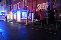 Der Wagen fuhr ein ein Ladengesch&auml;ft auf der Westerbachstra&szlig;e in H&ouml;xter - &copy; Simone Kube