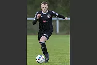 Im Lipperderby muss der RSV Barntrup eine bittere 0:1-Heimniederlage vor rund 200 Zuschauern gegen den Blomberger SV einstecken. - © Egon Penner