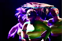 Eine haarige Angelegenheit: Mit Hip Hop heizte die Bösingfelder Gruppe von Lotta Kuhfuß dem Publikum ein. - © Jörg Hagemann