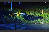 Am Mittwochabend sind zahlreiche Streifenwagen und Rettungswagen in den Ortsteil Windfl&ouml;te geeilt. Der Tatverd&auml;chtige ist fl&uuml;chtig, ein Polizeihund entdeckt eine Pistole. - &copy; Paul Brinkmann