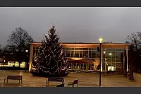 Auch an der Konzerthalle weihnachtet es. - © Melanie Meyer