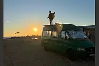 Kürzlich war die Gütersloher Familie Grant erstmals mit dem neu ausgebauten Bulli unterwegs: Mehr als 7.000 Kilometer ging es bis nach Andalusien. - © Vanessa Grant