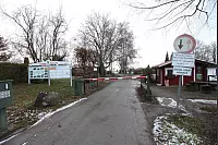 Der Campingplatz "Eichwald" in Lügde-Elbrinxen soll der Tatort von 20 Fällen sexuellen Missbrauchs an Kindern sein. Ein 56-jähriger Dauercamper ist einer von drei Männern, die in Untersuchungshaft sitzen. - © Vera Gerstendorf-Welle
