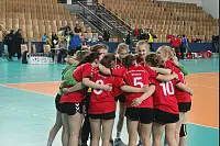 Die Handballerinnen des Hermann-Vöchting-Gymnasiums haben es in die Endrund von "Jugend trainiert für Olympia" geschafft. - © Dominic Behde