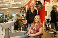 Lipper spenden Haare für Krebskranke - © Torben Gocke