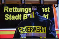 Eine Einsatzjacke der Feuerwehr Bielefeld &ndash; bereit f&uuml;r den n&auml;chsten Alarm. - &copy; Andreas Zobe