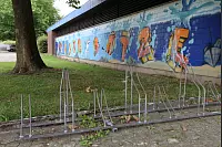Bei Schlechtwetter bleiben in Belle die Fahrradständer leer. - © Foto: Preuss