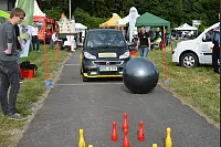 WAVE-TROPHY 2016 - Größte E-Automobilrallye tankt in Dörentrup auf.
Weltrekord mit den meisten zeitgleich aufgeladenen Elektrofahrzeugen mit erneuerbaren Energien geschafft, Viele E-Fahrzeuge wurden präsentiert. - © Tanja Watermann