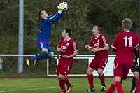 Im Lipperderby muss der RSV Barntrup eine bittere 0:1-Heimniederlage vor rund 200 Zuschauern gegen den Blomberger SV einstecken. - © Egon Penner