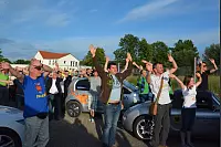 WAVE-TROPHY 2016 - Größte E-Automobilrallye tankt in Dörentrup auf.
Weltrekord mit den meisten zeitgleich aufgeladenen Elektrofahrzeugen mit erneuerbaren Energien geschafft. Viele verschiedene E-Fahrzeuge wurden präsentiert. - © Tanja Watermann