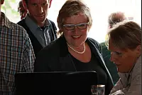 Grund zur Freude: In Bad Salzuflen haben Partei-Freunde, Kollegen und Familie von Heike Görder den Sieg der CDU gefeiert. - © Yvonne Glandien