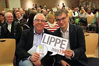 Dirk Baldus (LZ, links) und Markus Knoblich (Radio Lippe) führten in Lage durch das Programm. - © Bernhard Preuss