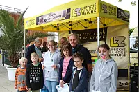 Großes Interesse: Am LZ-Stand auf dem Vorplatz des Konzerthauses informierte sich der Nachwuchs. - © Erol Kamisli