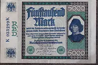 Vorderseite einer Reichsbanknote im Wert von fünftausend Mark von 1922. - © Foto: Köhring