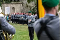 Ministerpräsident verleiht auf dem Schloßplatz der Panzerbrigade 21 „Lipperland“ der Bundeswehr das Fahnenband des Landes Nordrhein-Westfalen. - © Jannik Stodiek