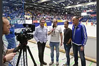 Impressionen von der LZ-Cup-Endrunde aus der Phoenix-Contact-Arena. Bei den Männern siegte der TBV Lemgo, bei den Frauen der FC Donop/Voßheide. - © Paul Cohen & Egon Penner