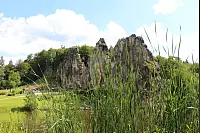 Von den Externsteinen zur Falkenburg. - © Freya Köhring