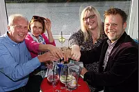 Gemeinsamer Hochzeitstag: Reiner und Sigrun Düe feiern auf dem Love-Boat ihren 34., Jasmin Fröhlich und Hendric Schwär-Fröhlich ihren 11. - © Bernhard Preuss