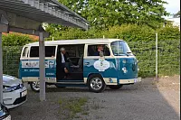 WAVE-TROPHY 2016 - Größte E-Automobilrallye tankt in Dörentrup auf.
Weltrekord mit den meisten zeitgleich aufgeladenen Elektrofahrzeugen mit erneuerbaren Energien geschafft. Viele verschiedene E-Fahrzeuge wurden präsentiert. - © Tanja Watermann