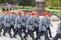 Ministerpräsident verleiht auf dem Schloßplatz der Panzerbrigade 21 „Lipperland“ der Bundeswehr das Fahnenband des Landes Nordrhein-Westfalen. - © Jannik Stodiek
