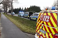Die Polizei ist zu einem Gro&szlig;einsatz in Verl ausger&uuml;ckt. Es wird wegen K&ouml;rperverletzung ermittelt. - &copy; Roland Th&ouml;ring